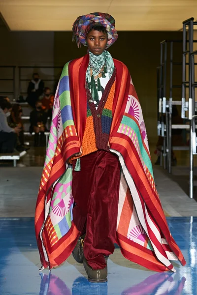 Look 33